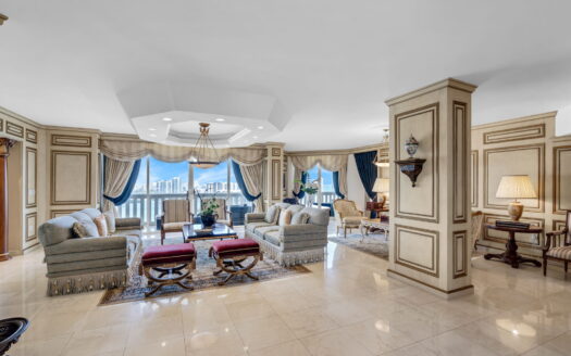 Elegante Piso en Aventura, FL